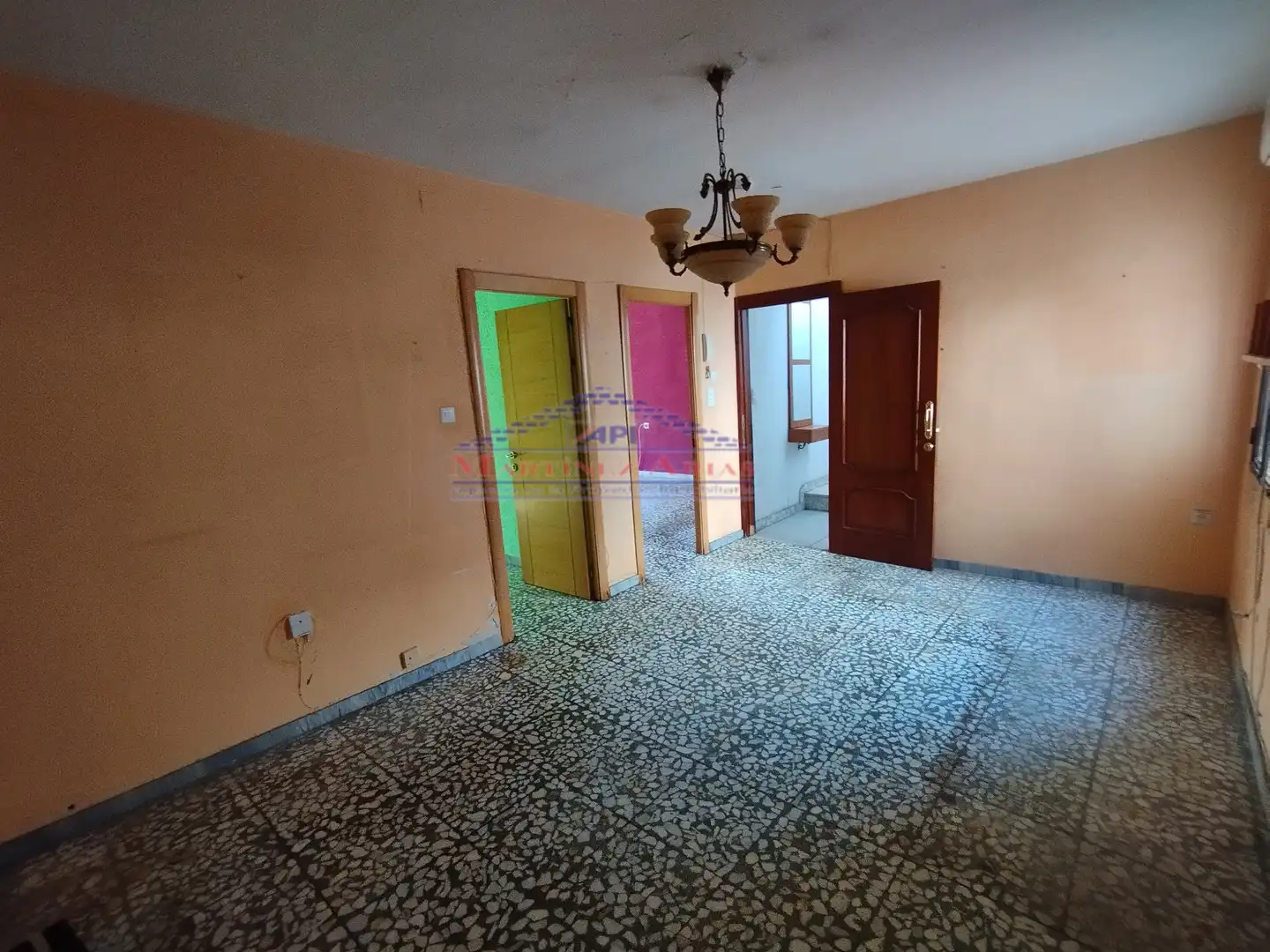 Casa adosada en venta en Bailén con Terraza