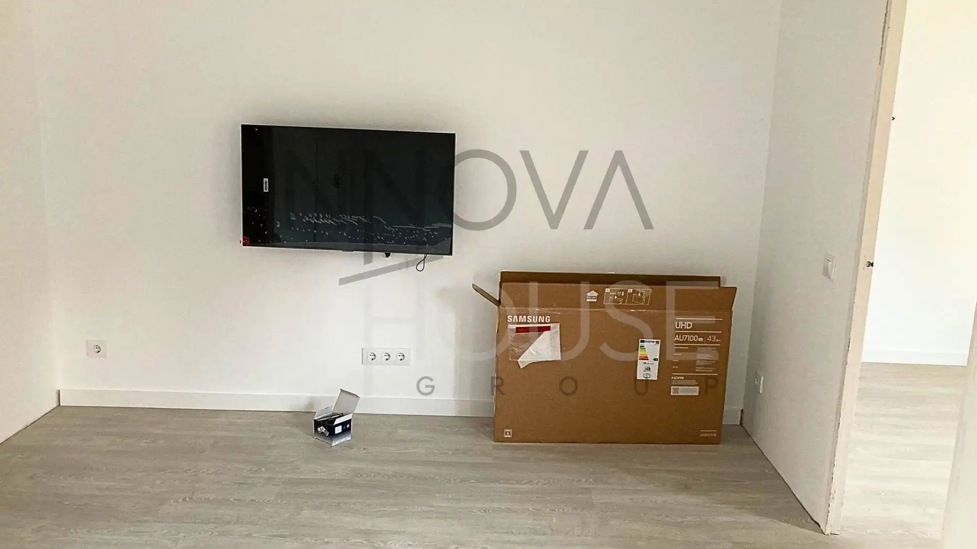 Bedroom of Flat for sale in  Barcelona Capital  with Parquet flooring