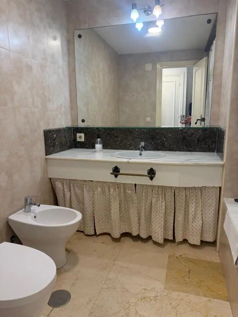 Badezimmer von Wohnung zum Verkauf in Torremolinos mit Klimaanlage, Terrasse und Gemeinschaftspool