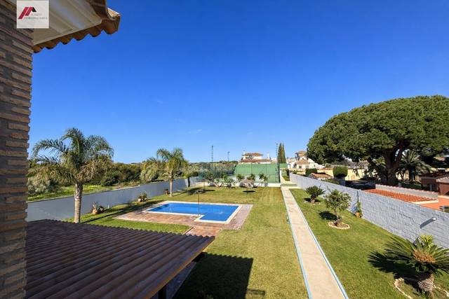 Casa-chalet en Venta en Pago Alhaja