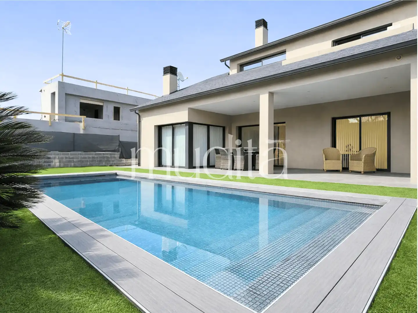 Schwimmbecken von Haus oder Chalet zum Verkauf in Palau-solità i Plegamans mit Heizung, Privatgarten und Terrasse