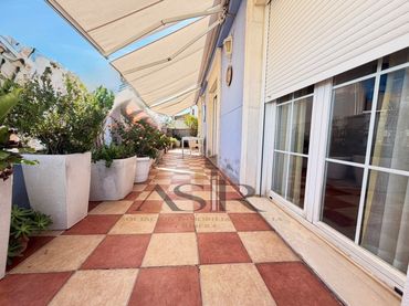 Penthouse with lift for sale in Calle Major Sant Agusti