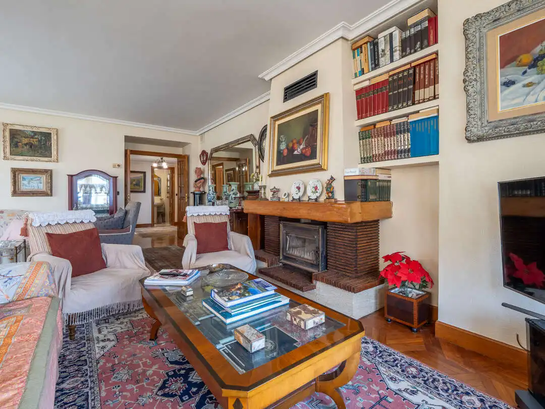 Wohnzimmer von Wohnung zum Verkauf in Zarautz mit Heizung, Privatgarten und Terrasse