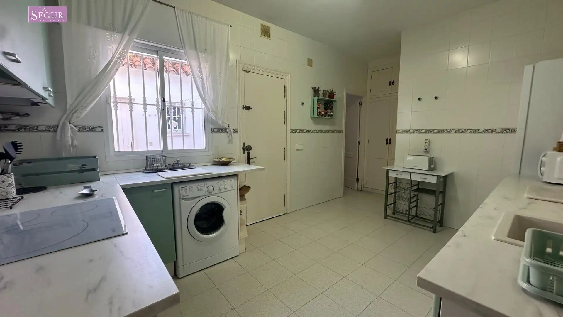 Cocina de Finca rústica en venta en Barbate con Aire acondicionado, Jardín privado y Terraza