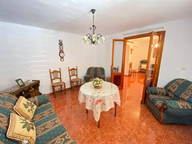 Casa-chalet en Venta en Valdepeñas de Jaén