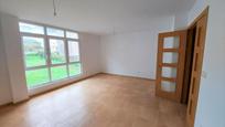 Sala d'estar de Apartament en venda en Cee amb Parquet