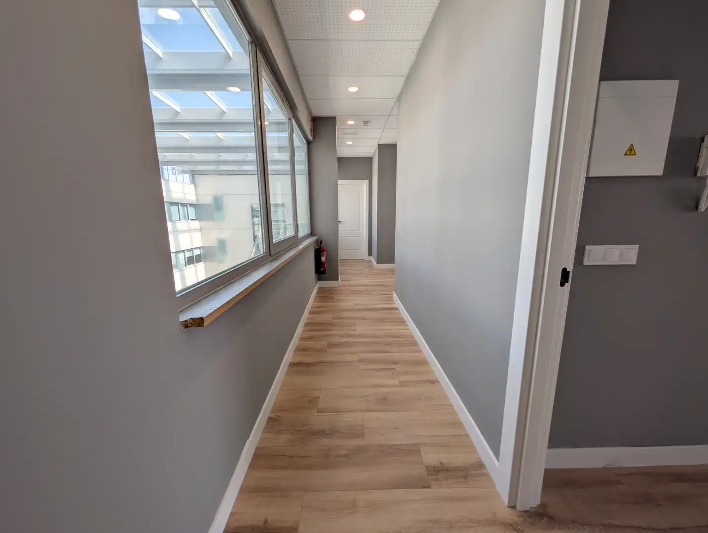 Büro zur Miete in Rivas-Vaciamadrid mit Klimaanlage, Heizung und Terrasse