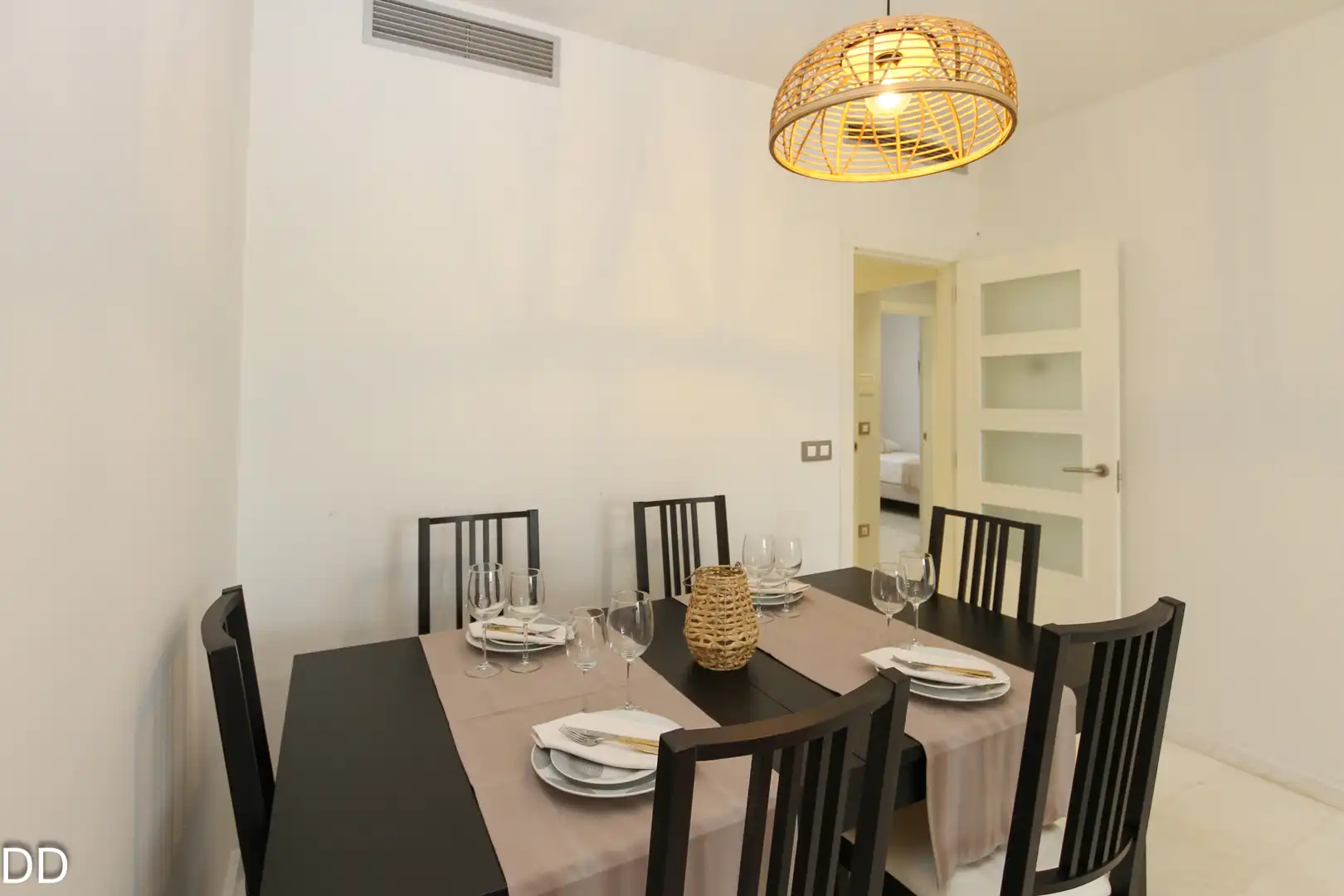 Comedor de Apartamento de alquiler en Dénia con Aire acondicionado, Terraza y Amueblado