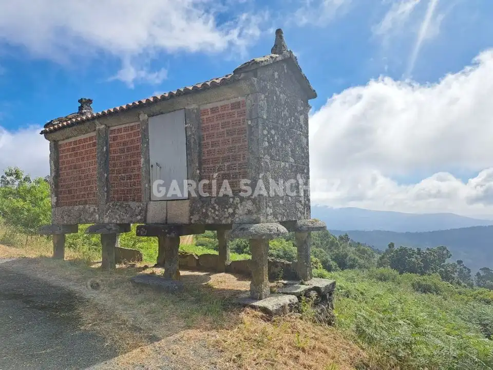 Vista exterior de Casa o xalet en venda en Boiro amb Moblat
