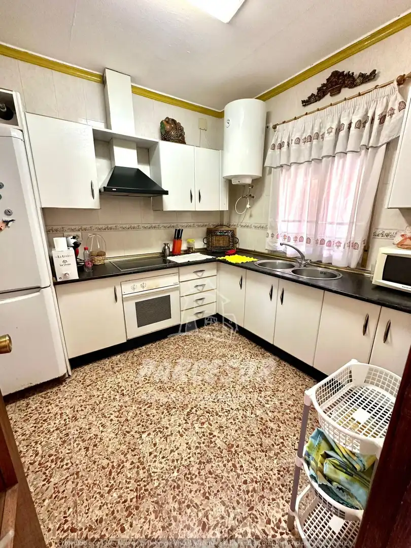 Kitchen of Houses for sale in Córdoba  with Private garden, Storage room and Swimming Pool