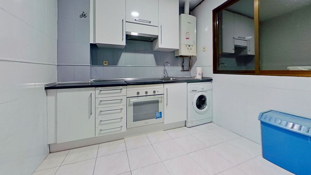 Apartament de lloguer a aduana, Sol