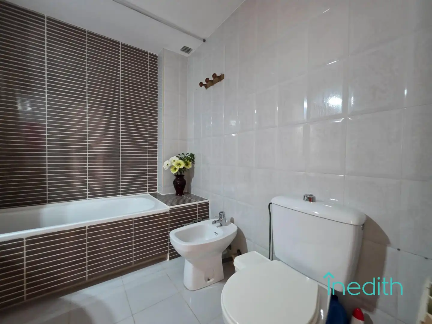 Bany de Casa o xalet en venda en Barcelona amb Aire condicionat, Calefacció i Terrassa