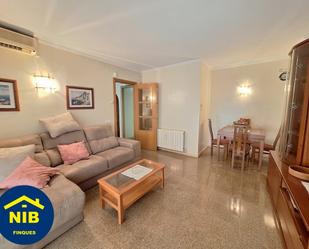 Living room of Flat for sale in  Barcelona Capital