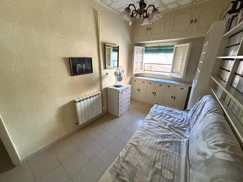 Habitación de Piso en venta en Madrid con Calefacción y Amueblado