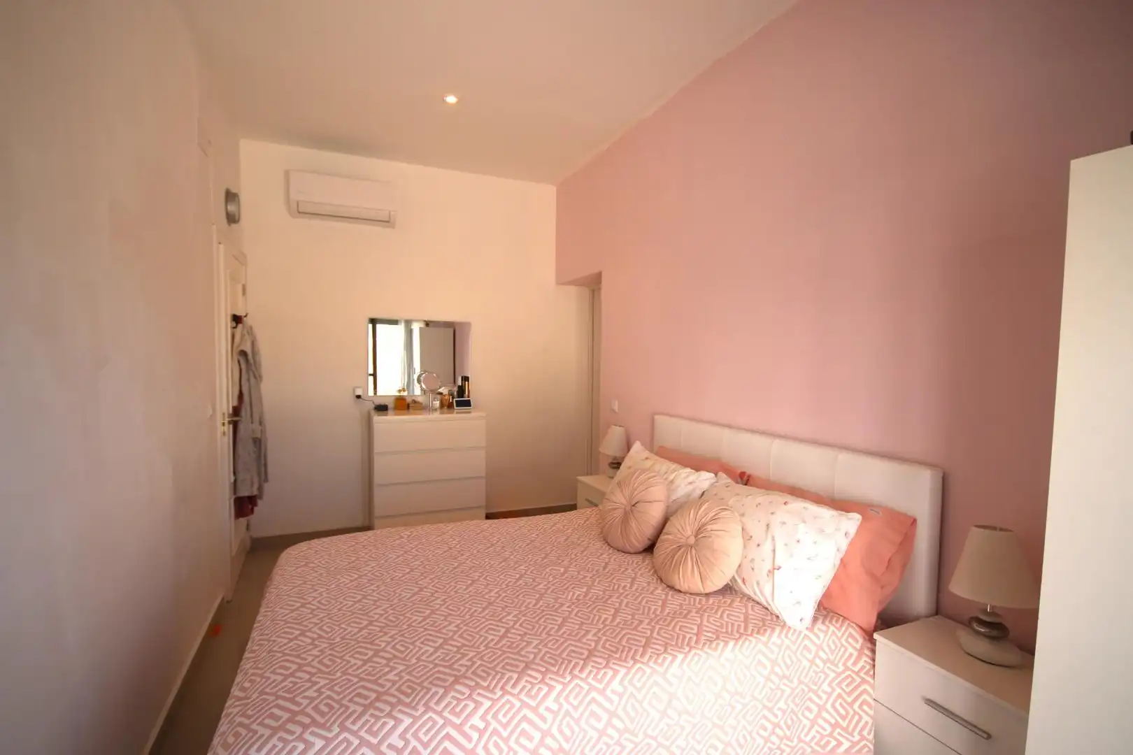 Dormitori de Casa o xalet en venda en Ayamonte amb Aire condicionat, Piscina i Jacuzzi