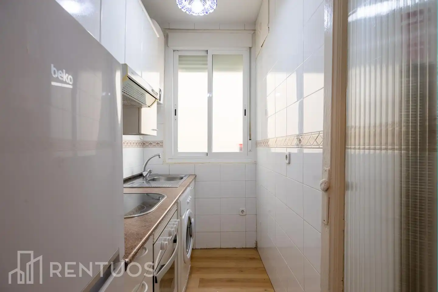 Kitchen of Attic for rent in Madrid  with Air Conditioner, Heating and Parquet flooring