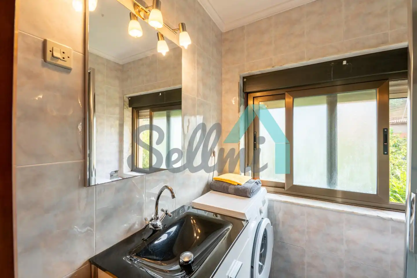 Baño de Piso en venta en Riosa con Calefacción y Terraza