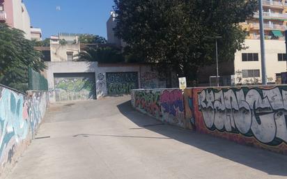 Vista exterior de Garatge en venda en Cerdanyola del Vallès