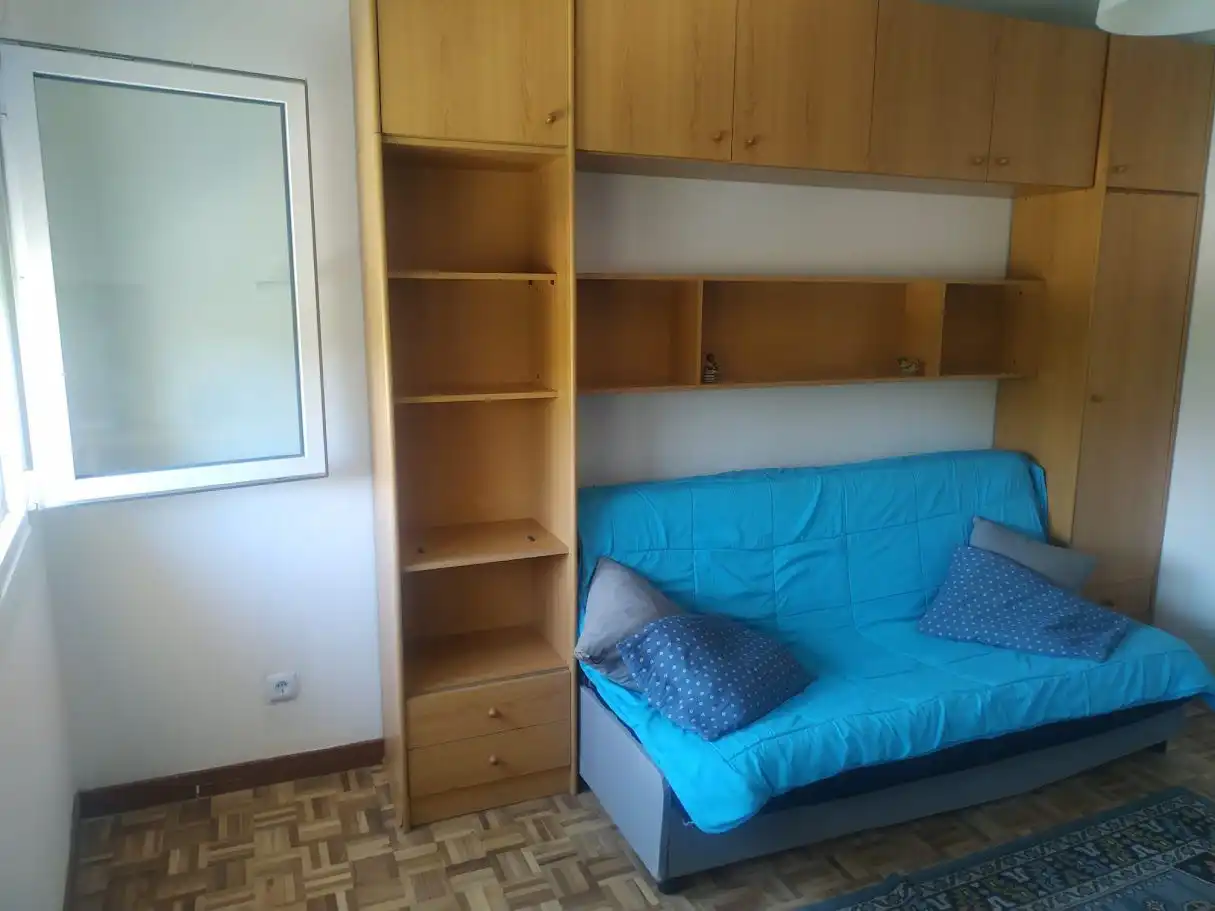 Bedroom of Flat for rent in Betanzos  with Heating, Parquet flooring and Furnished