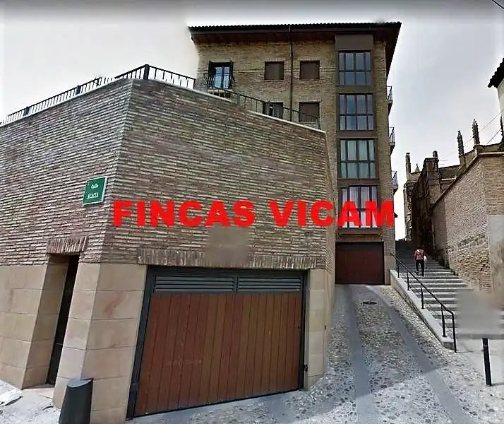Individual amb ascensor de lloguer a Calle Palacio 12