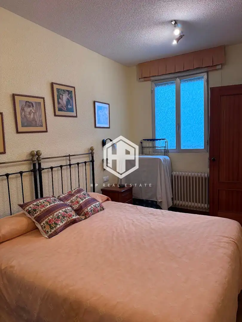 Habitación de Piso en venta en Madrid con Calefacción