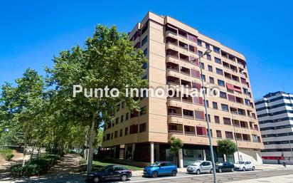 Außenansicht von Wohnung zum verkauf in Valladolid Capital mit Terrasse