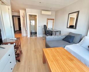 Living room of Apartment to rent in  Madrid Capital  with Air Conditioner, Heating and Swimming Pool