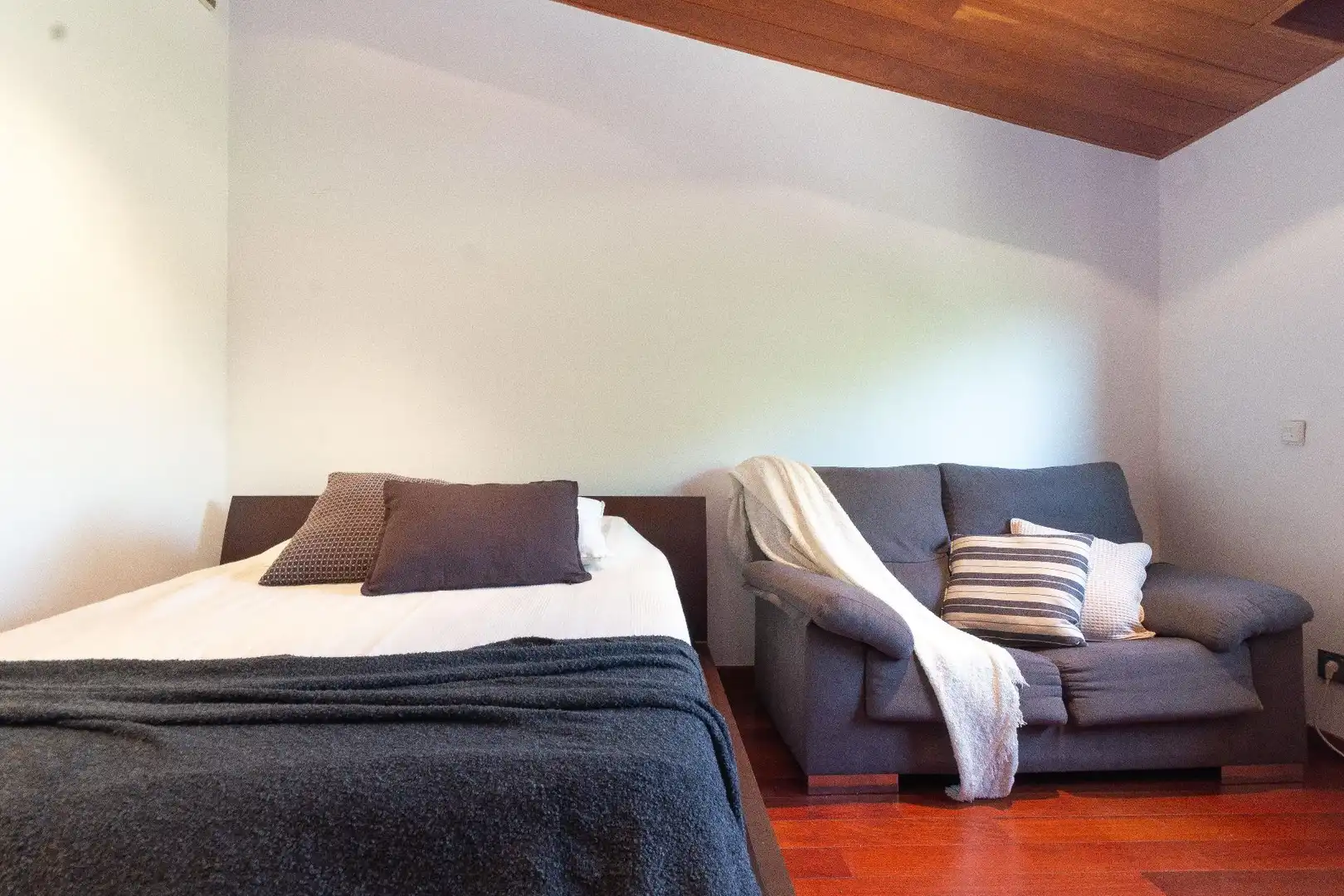Habitación de Casa o chalet en venta en Cerdanyola del Vallès con Aire acondicionado, Calefacción y Jardín privado