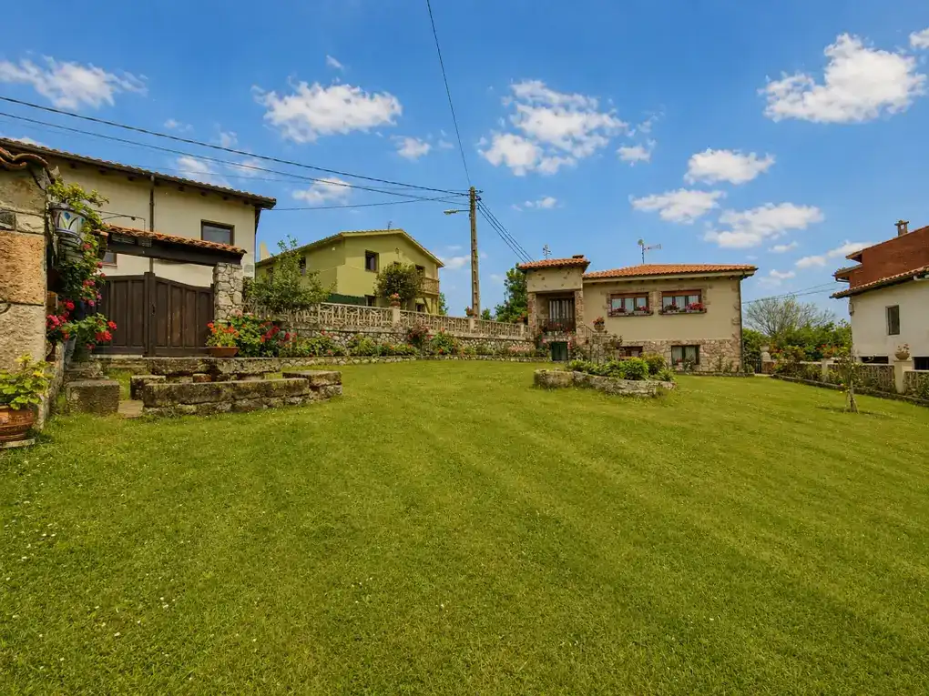 Haus mit Garten zum Verkauf in Celoriu, imagen 3