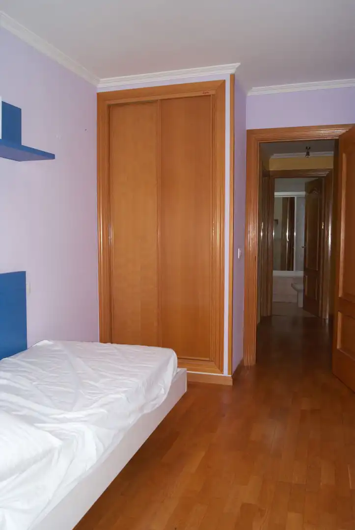 Habitación de Piso de alquiler en Ávila con Calefacción y Amueblado