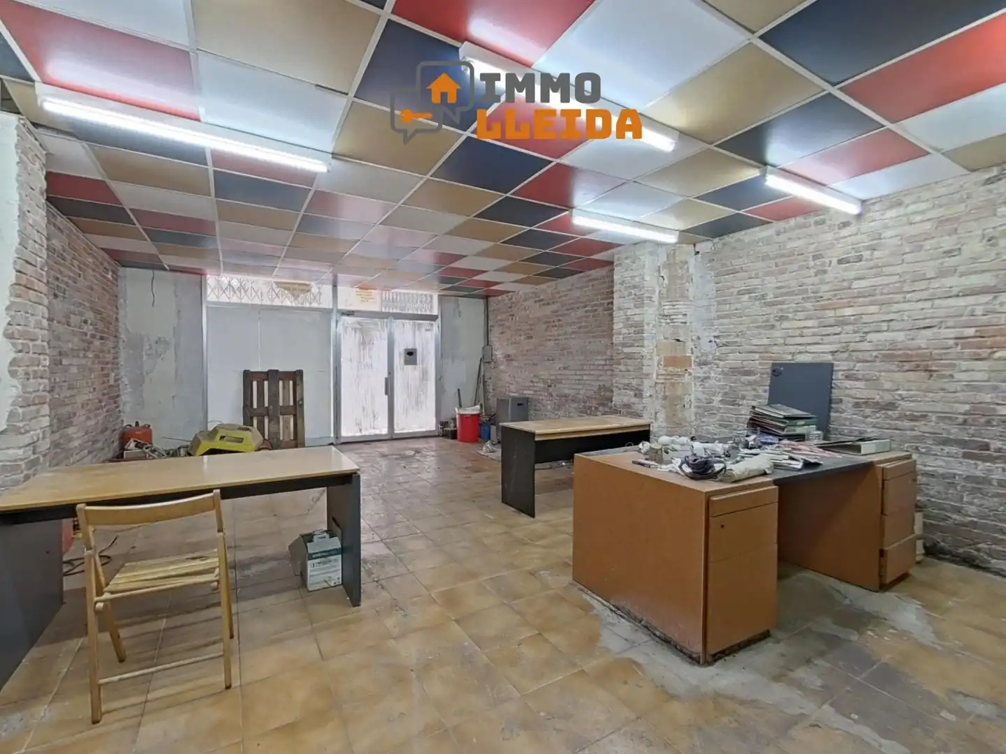 Local comercial en venda a Carrer Carrer Anselm Clavé 34