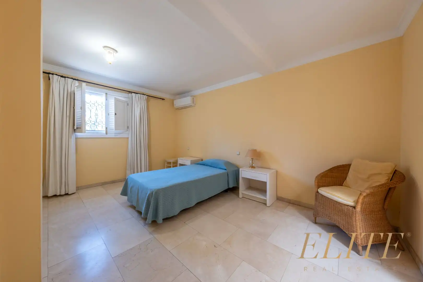 Dormitori de Casa adosada en venda en San Bartolomé de Tirajana amb Aire condicionat, Calefacció i Jardí privat