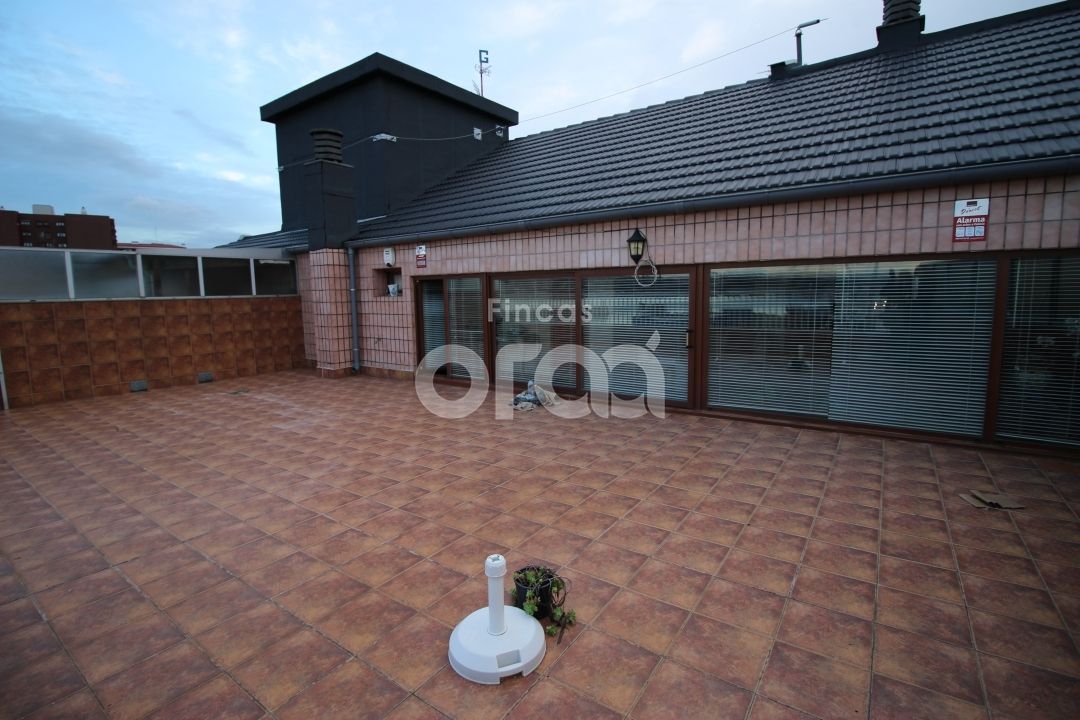Terraza de Dúplex en venta en Santurtzi  con Calefacción, Terraza y Alarma