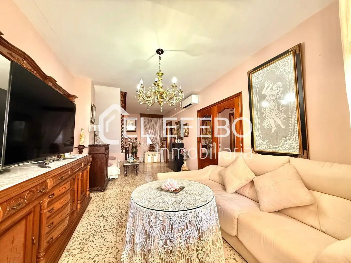 Sala d'estar de Casa o xalet en venda en Villanueva del Rosario amb Terrassa, Traster i Balcó
