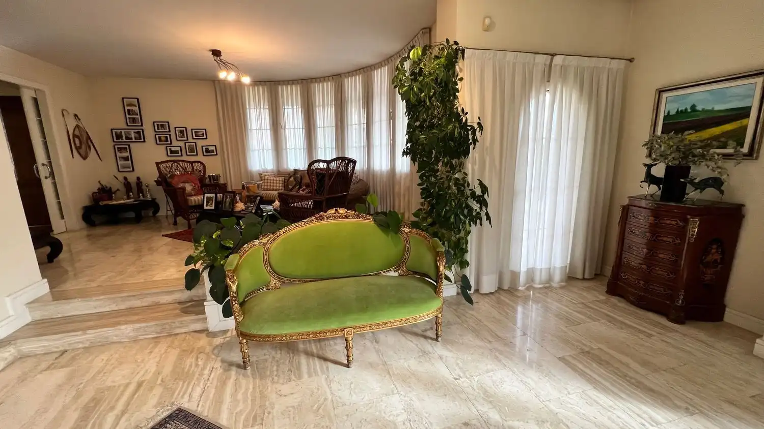 Sala d'estar de Casa o xalet en venda en Villanueva de la Cañada amb Aire condicionat, Calefacció i Terrassa