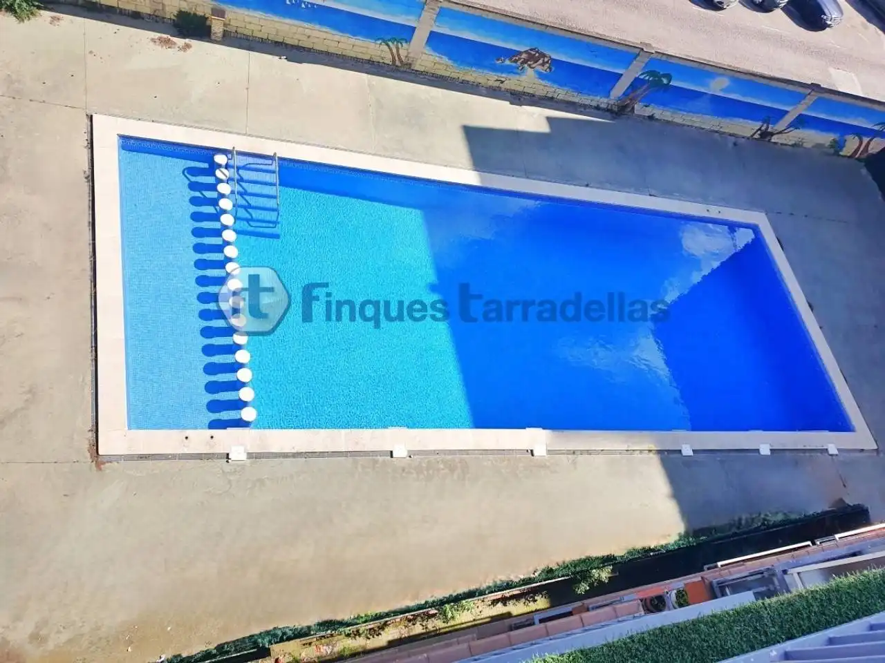 Schwimmbecken von Wohnung zum Verkauf in Blanes mit Klimaanlage, Heizung und Parkett