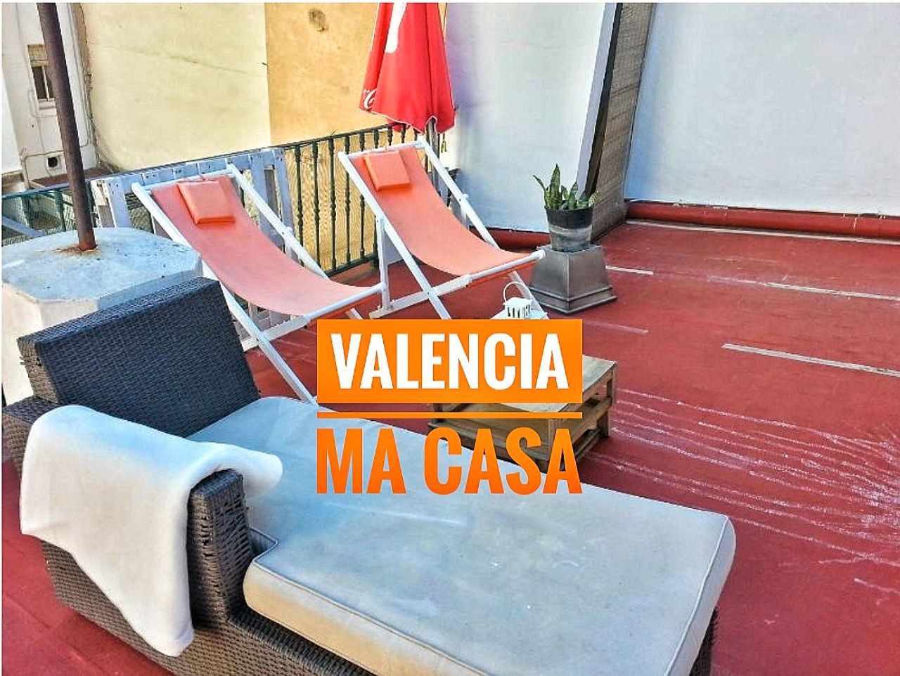 Vista exterior de Àtic de lloguer en  Valencia Capital amb Aire condicionat, Calefacció i Terrassa