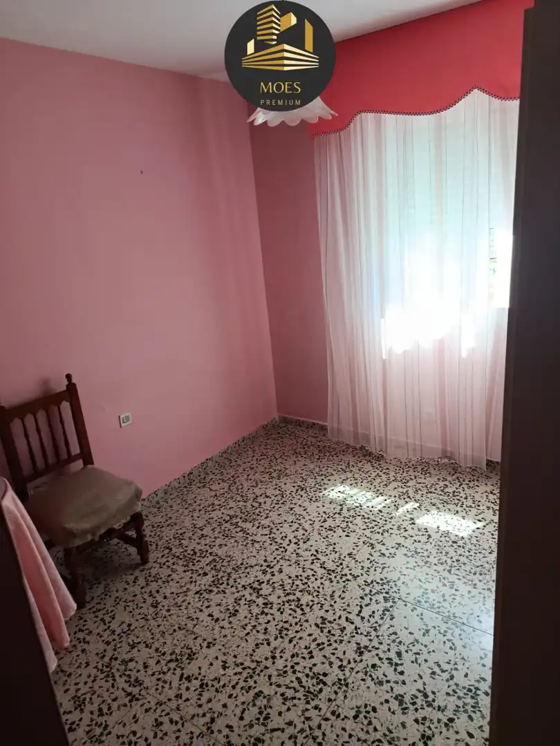 Bedroom of Flat for sale in Martos  with Air Conditioner, Heating and Terrace