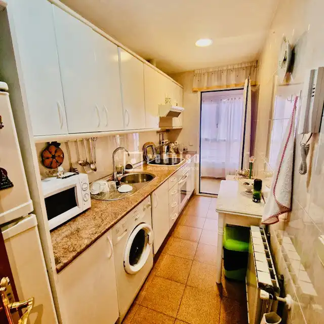 Kitchen of Apartments for sale in Madrid  with Heating, Parquet flooring and Terrace