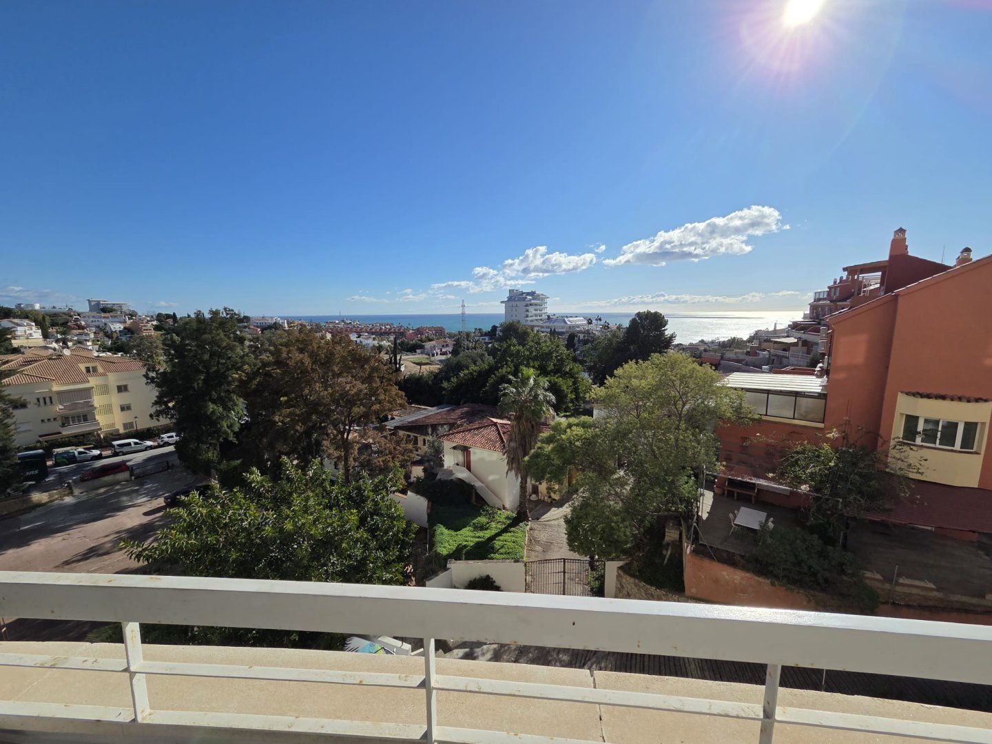 Vista exterior de Pis en venda en Fuengirola amb Aire condicionat i Terrassa