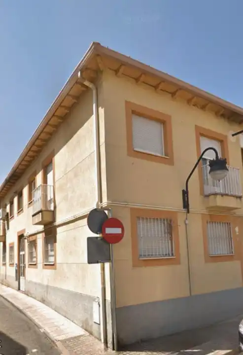 Garaje de alquiler en Calle de la Azucena, Meco pueblo