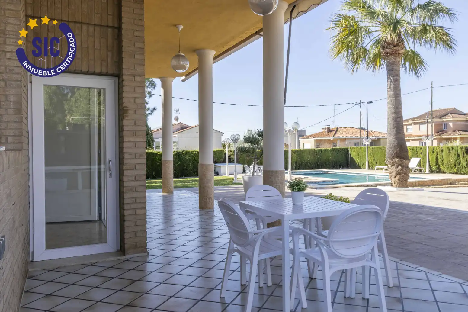 Terrassa de Casa o xalet en venda en Torrent amb Aire condicionat, Calefacció i Jardí privat