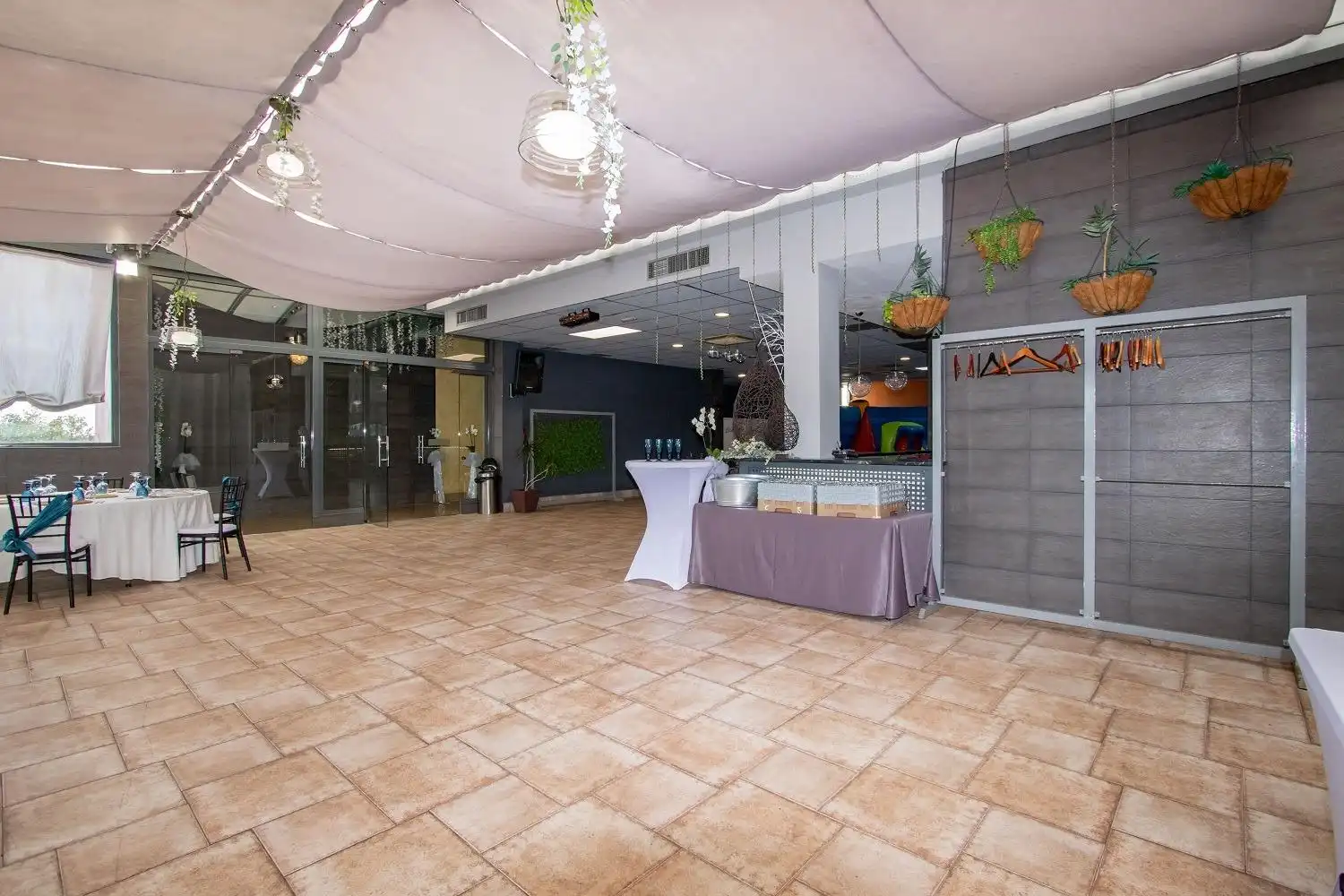 Local en venta en Castellón de la Plana / Castelló de la Plana con Aire acondicionado