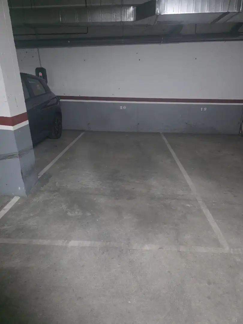 Parking of Duplexes for sale in Serranillos del Valle  with Air Conditioner and Heating