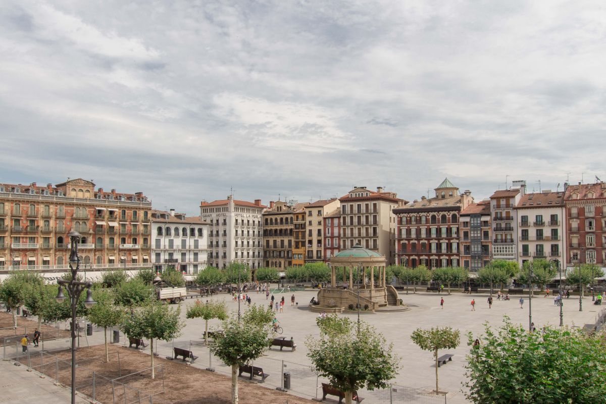 Piso en venta en Del Castillo, Casco Antiguo