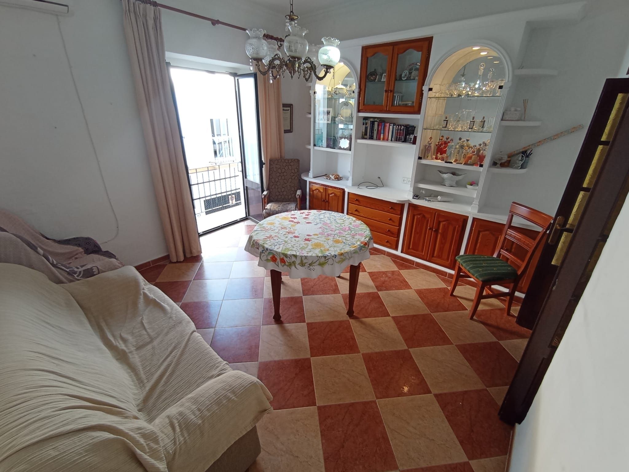 Sala d'estar de Pis en venda en Chipiona amb Calefacció