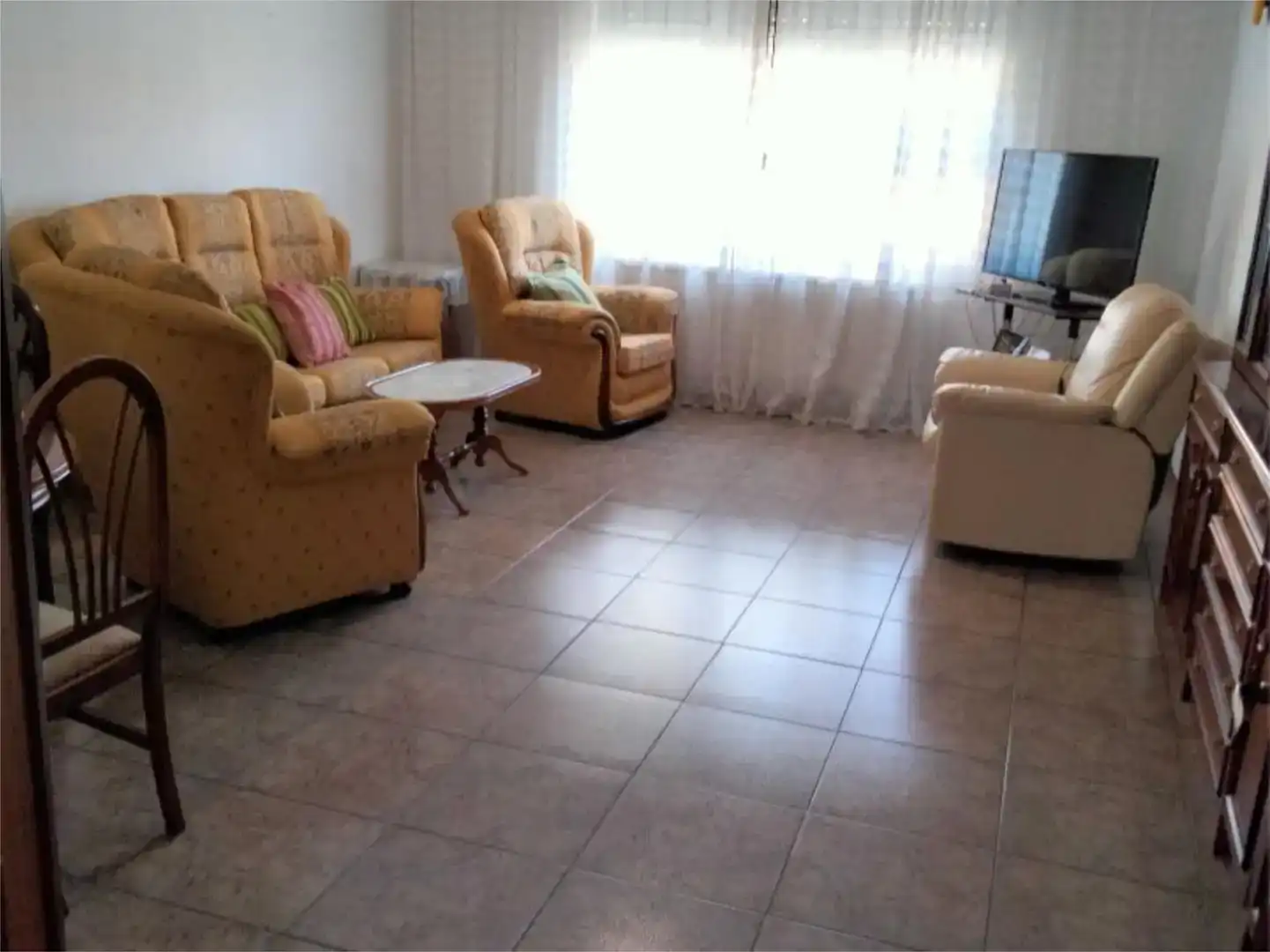 Sala d'estar de Pis en venda en Serrada amb Jardí privat i Traster