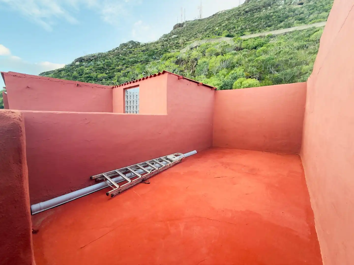 Vista exterior de Casa o xalet en venda en Santa Cruz de Tenerife amb Terrassa, Traster i Moblat