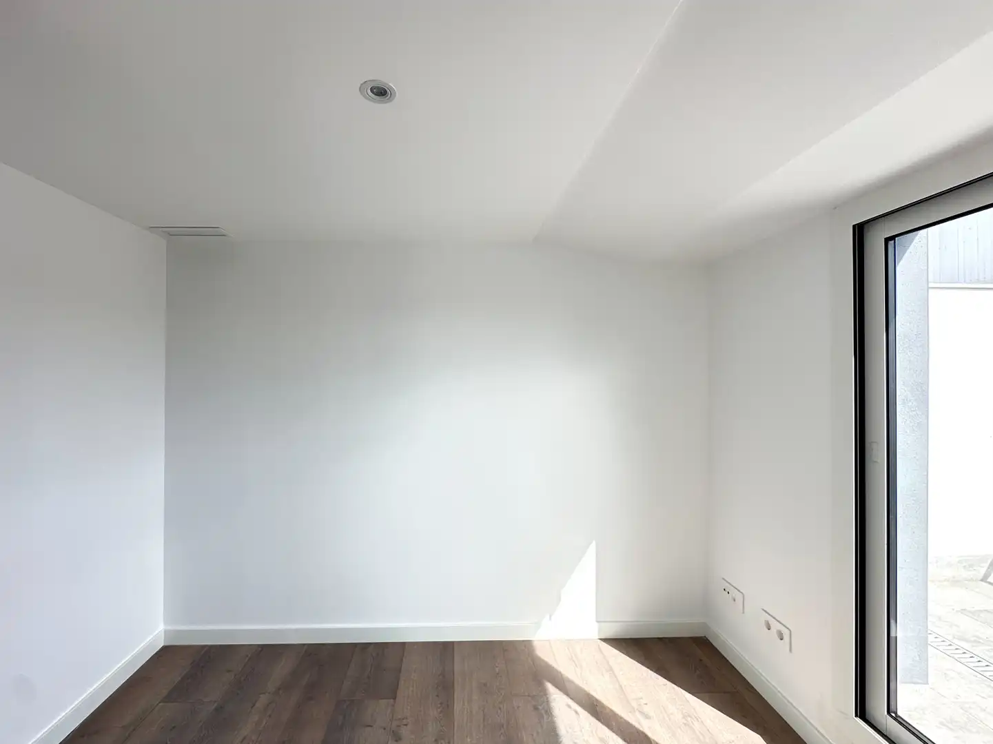 Maisonette zum Verkauf in Badalona mit Klimaanlage, Heizung und Parkett