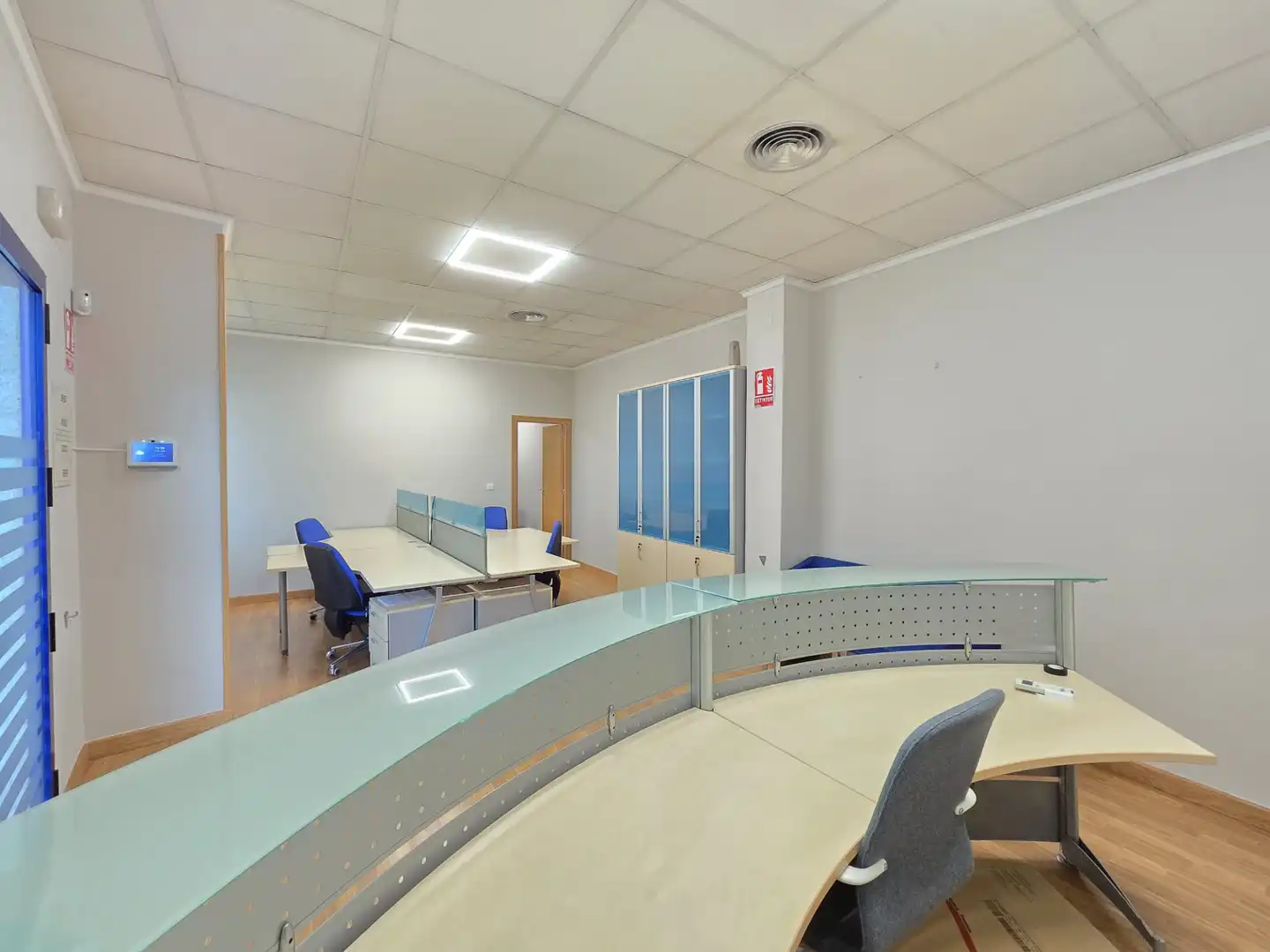 Local de alquiler en Torrevieja con Aire acondicionado, Parquet y Amueblado